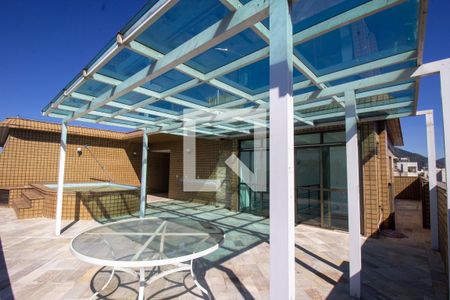 Apartamento à venda com 450m², 5 quartos e 4 vagas Apartamento à venda com 450m², 5 quartos e 4 vagasCobertura