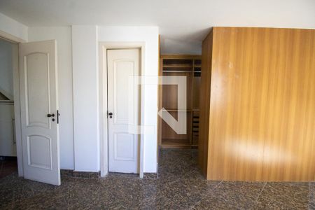 Apartamento à venda com 450m², 5 quartos e 4 vagas Apartamento à venda com 450m², 5 quartos e 4 vagasSuíte 3