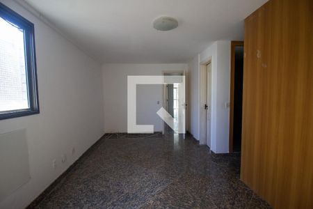 Apartamento à venda com 450m², 5 quartos e 4 vagas Apartamento à venda com 450m², 5 quartos e 4 vagasSuíte 3