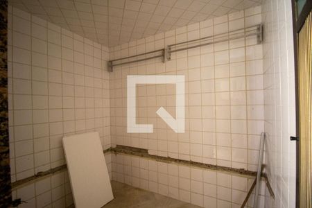 Apartamento à venda com 450m², 5 quartos e 4 vagas Apartamento à venda com 450m², 5 quartos e 4 vagasSauna Desativada