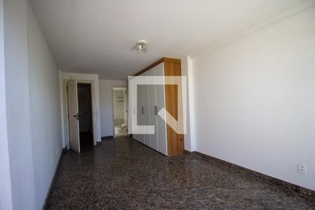 Apartamento à venda com 450m², 5 quartos e 4 vagas Apartamento à venda com 450m², 5 quartos e 4 vagasSuíte 2