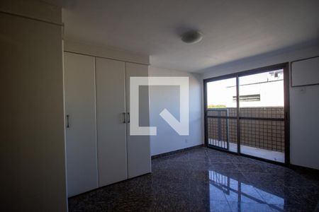 Apartamento à venda com 450m², 5 quartos e 4 vagas Apartamento à venda com 450m², 5 quartos e 4 vagasSuíte 5
