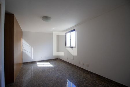 Apartamento à venda com 450m², 5 quartos e 4 vagas Apartamento à venda com 450m², 5 quartos e 4 vagasSuíte 3