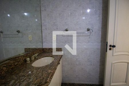 Apartamento à venda com 450m², 5 quartos e 4 vagas Apartamento à venda com 450m², 5 quartos e 4 vagasBanheiro da Suíte 3