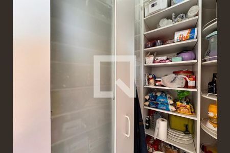 Apartamento à venda com 149m², 4 quartos e 3 vagasDespensa