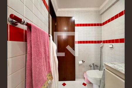 Apartamento à venda com 149m², 4 quartos e 3 vagasBanheiro da Suíte 2