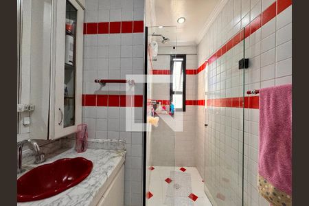 Apartamento à venda com 149m², 4 quartos e 3 vagasBanheiro da Suíte 2