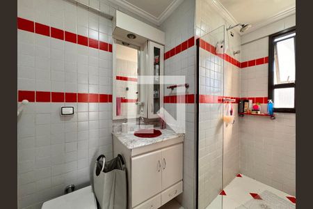 Apartamento à venda com 149m², 4 quartos e 3 vagasBanheiro da Suíte 2