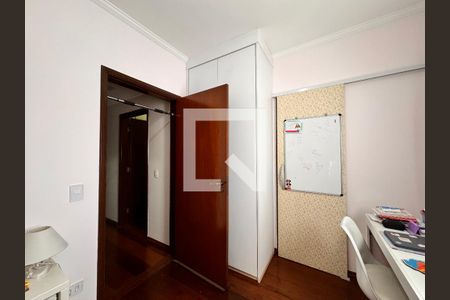 Apartamento à venda com 149m², 4 quartos e 3 vagasQuarto 1