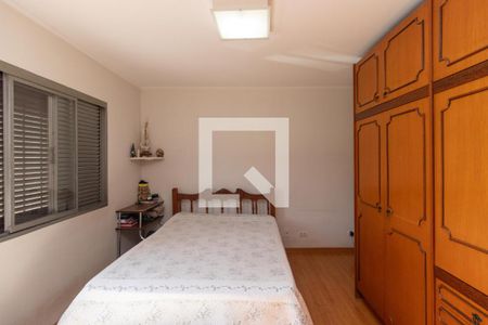 Casa à venda com 190m², 4 quartos e 3 vagas Casa à venda com 190m², 4 quartos e 3 vagasQuarto Suíte