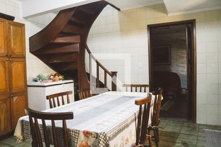 Casa à venda com 300m², 3 quartos e 8 vagas Casa à venda com 300m², 3 quartos e 8 vagasCozinha