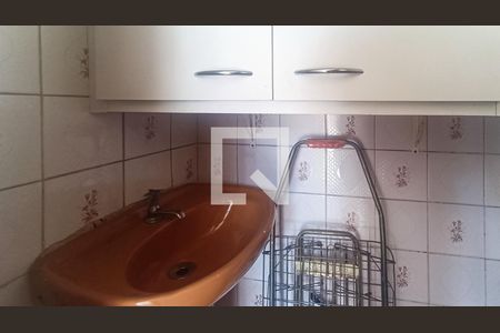 Casa à venda com 200m², 2 quartos e 3 vagas Casa à venda com 200m², 2 quartos e 3 vagasBanheiro de Serviço