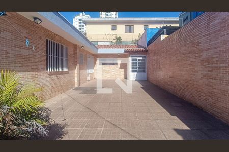 Casa à venda com 200m², 2 quartos e 3 vagas Casa à venda com 200m², 2 quartos e 3 vagasÁrea comum