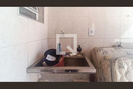 Casa à venda com 200m², 2 quartos e 3 vagas Casa à venda com 200m², 2 quartos e 3 vagasÁrea de Serviço