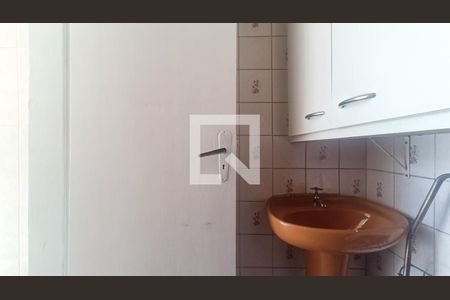 Casa à venda com 200m², 2 quartos e 3 vagas Casa à venda com 200m², 2 quartos e 3 vagasBanheiro de Serviço