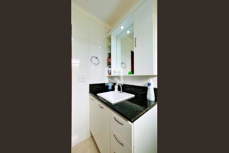 Casa à venda com 162m², 3 quartos e 2 vagas Casa à venda com 162m², 3 quartos e 2 vagasBanheiro