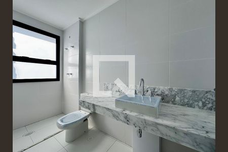 Apartamento à venda com 227m², 4 quartos e 4 vagasBanheiro Suíte 3