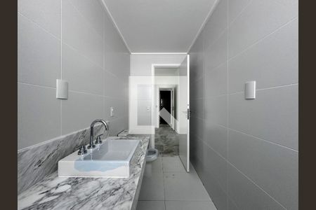 Apartamento à venda com 227m², 4 quartos e 4 vagasBanheiro Suíte 1