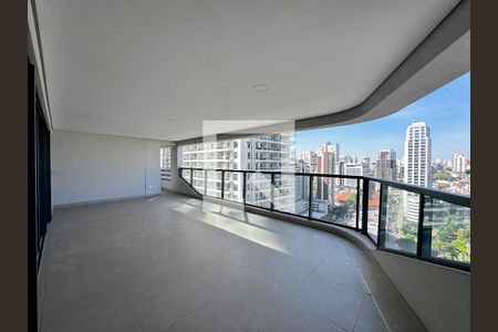 Apartamento à venda com 227m², 4 quartos e 4 vagasVaranda