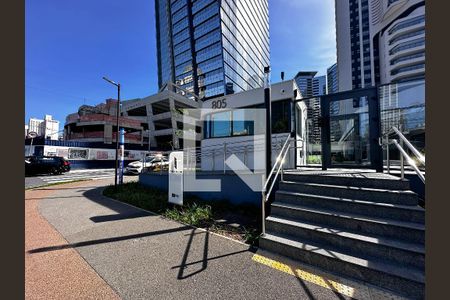 Apartamento à venda com 227m², 4 quartos e 4 vagasFachada