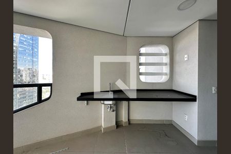 Apartamento à venda com 227m², 4 quartos e 4 vagasVaranda