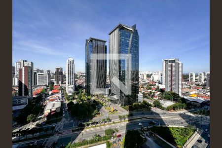 Apartamento à venda com 227m², 4 quartos e 4 vagasVista