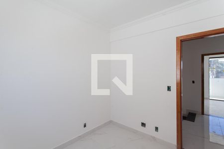Casa à venda com 150m², 3 quartos e 2 vagas Casa à venda com 150m², 3 quartos e 2 vagasQuarto 2