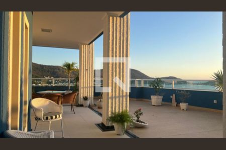 Casa à venda com 570m², 5 quartos e 2 vagas