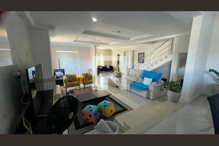 Casa à venda com 570m², 5 quartos e 2 vagas