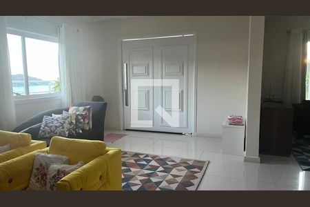 Casa à venda com 570m², 5 quartos e 2 vagas