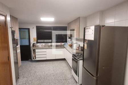 Apartamento à venda com 280m², 4 quartos e 3 vagas
