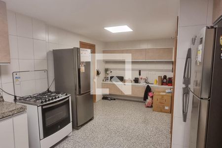 Apartamento à venda com 280m², 4 quartos e 3 vagas