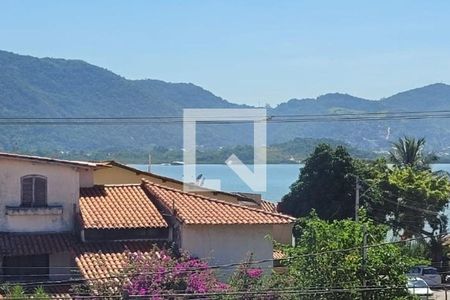 Casa à venda com 247m², 4 quartos e 3 vagas