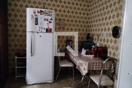 Casa à venda com 212m², 3 quartos e 2 vagas