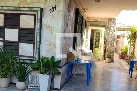 Casa à venda com 212m², 3 quartos e 2 vagas