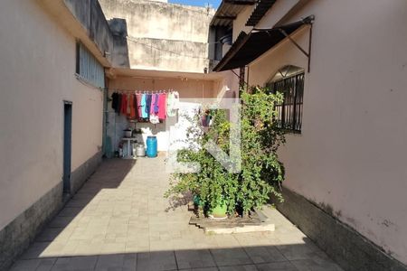 Casa à venda com 212m², 3 quartos e 2 vagas
