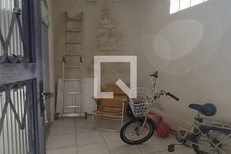Casa à venda com 212m², 3 quartos e 2 vagas