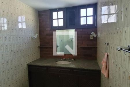 Casa à venda com 232m², 4 quartos e 4 vagas