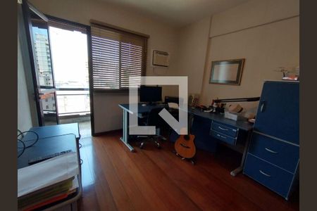 Apartamento à venda com 4 quartos, 192m² em Icaraí, Niterói