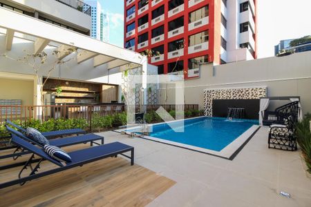 Studio para alugar com 29m², 1 quarto e sem vaga Studio para alugar com 29m², 1 quarto e sem vagaÁrea comum - Piscina