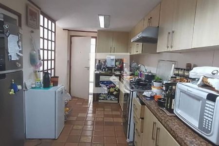 Apartamento à venda com 270m², 4 quartos e 2 vagas