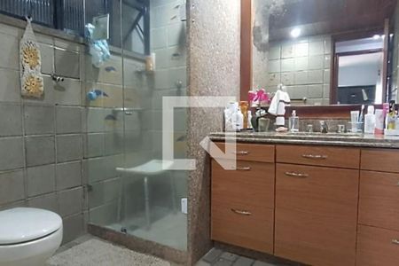 Apartamento à venda com 270m², 4 quartos e 2 vagas