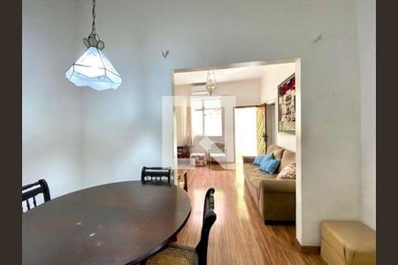 Casa à venda com 3 quartos, 107m² em Centro, Niterói