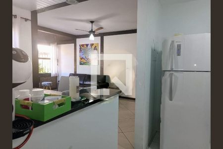Casa à venda com 70m², 2 quartos e 1 vaga