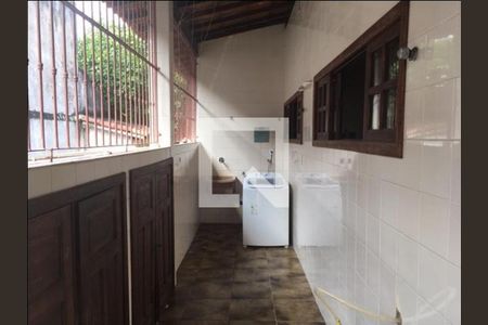 Casa à venda com 3 quartos, 290m² em Camboinhas, Niterói