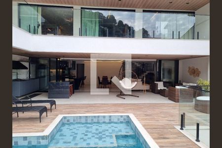 Casa à venda com 4 quartos, 320m² em Santa Rosa, Niterói