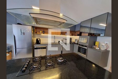 Casa à venda com 4 quartos, 320m² em Santa Rosa, Niterói