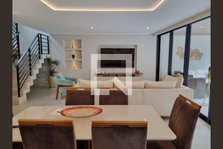 Casa à venda com 4 quartos, 320m² em Santa Rosa, Niterói