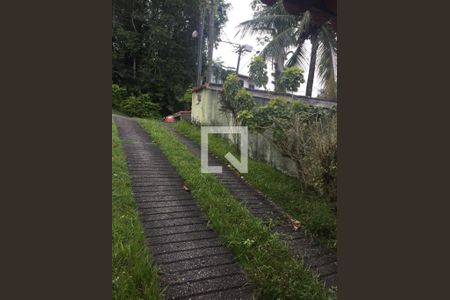 Casa à venda com 5 quartos, 390m² em Pendotiba, Niterói
