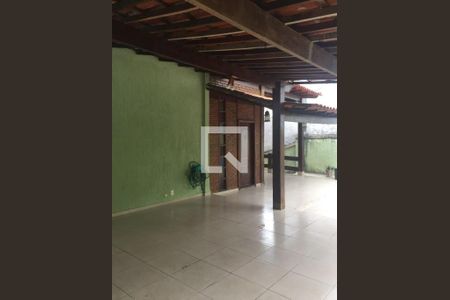 Casa à venda com 5 quartos, 390m² em Pendotiba, Niterói